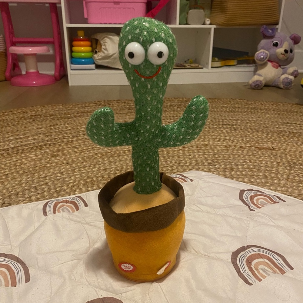 Dancing & Talking Cactus Toy - Picture 3 of 3